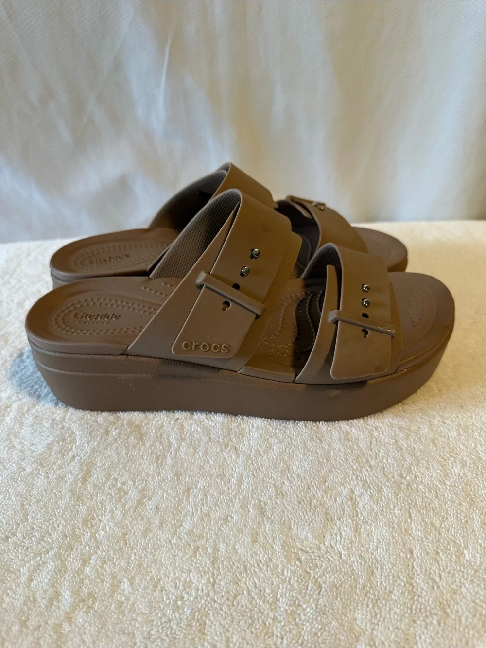 Crocs Brooklyn Double Strap Slide Sandals Taupe Womens Size 9 Comfort EVA - Picture 4 of 7